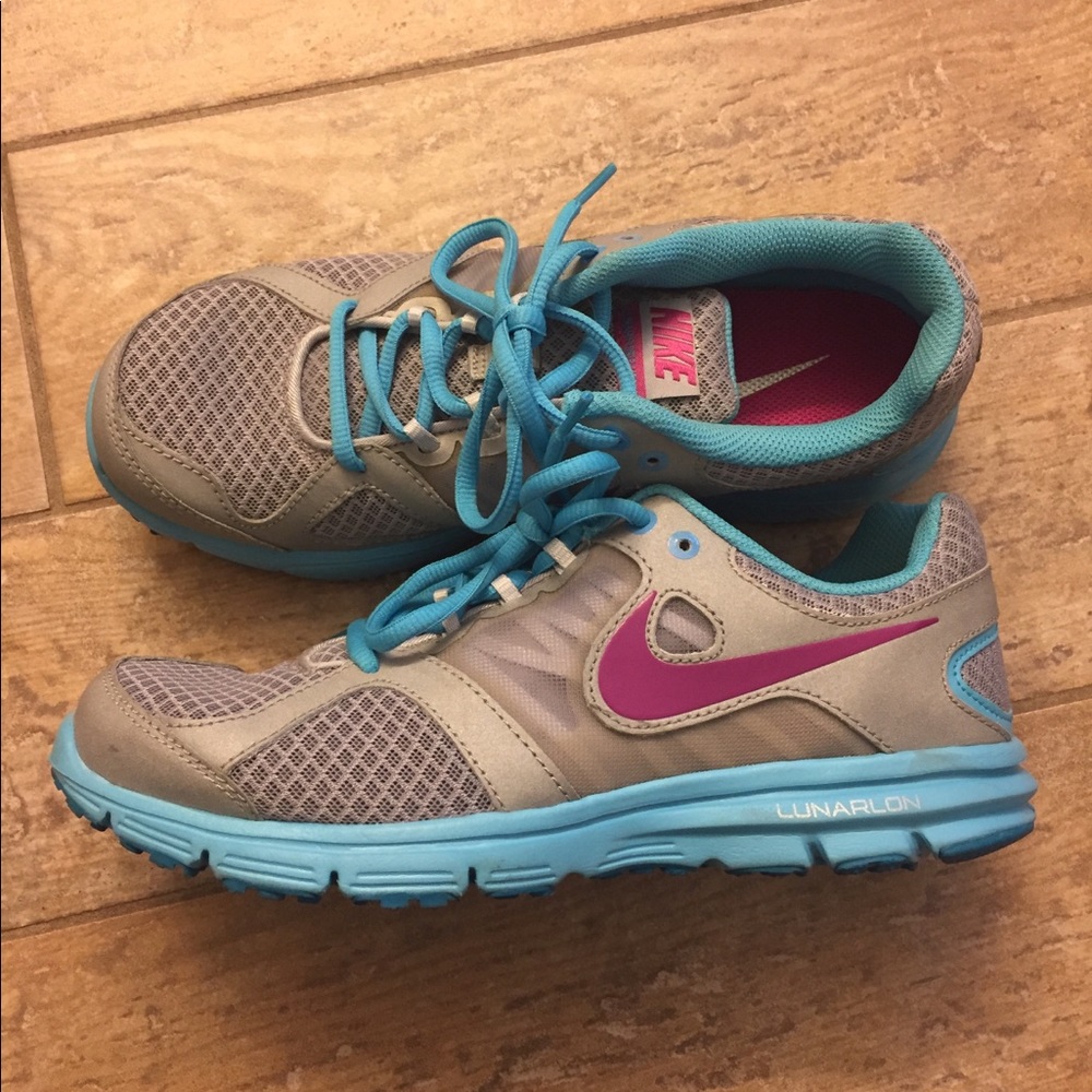 Nike shoes
